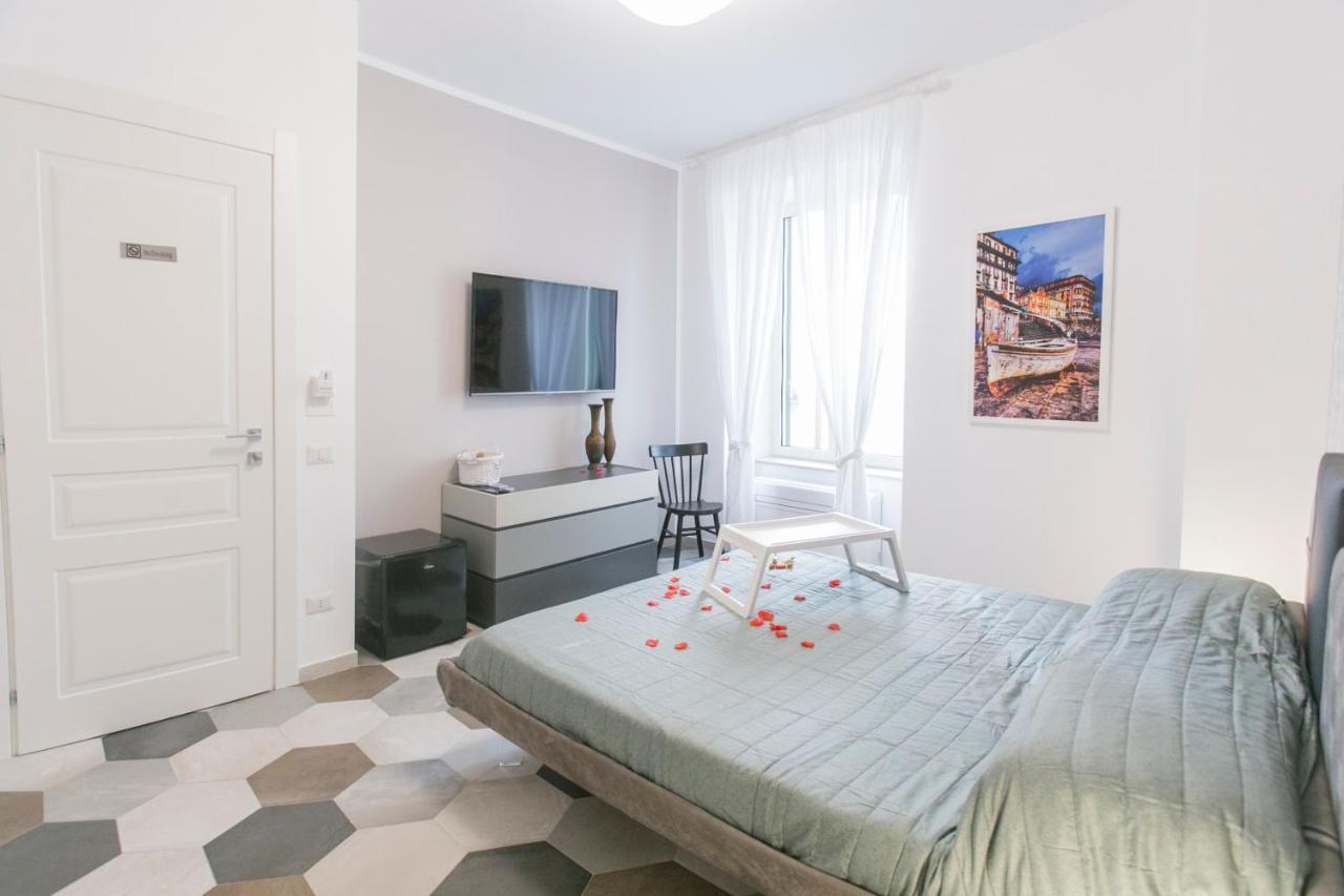 Anticaglia/24 Bed and Breakfast Napels Buitenkant foto