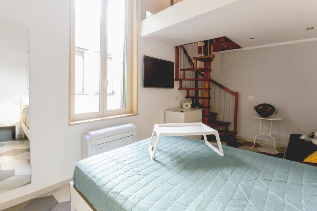 Anticaglia/24 Bed and Breakfast Napels Buitenkant foto