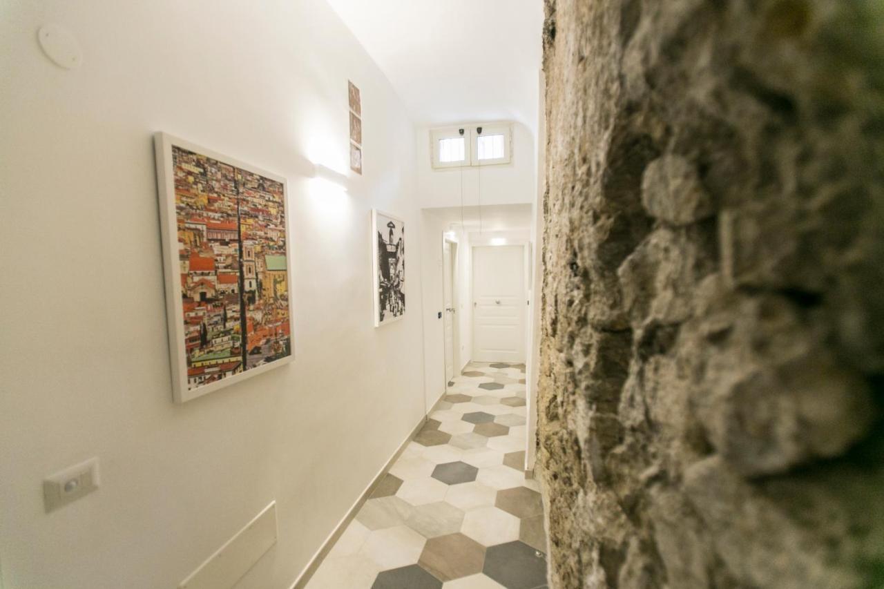 Anticaglia/24 Bed and Breakfast Napels Buitenkant foto