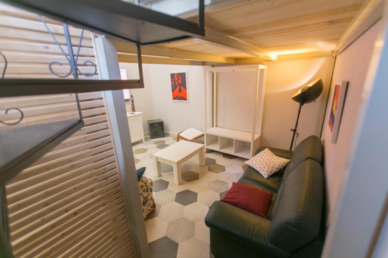 Anticaglia/24 Bed and Breakfast Napels Buitenkant foto