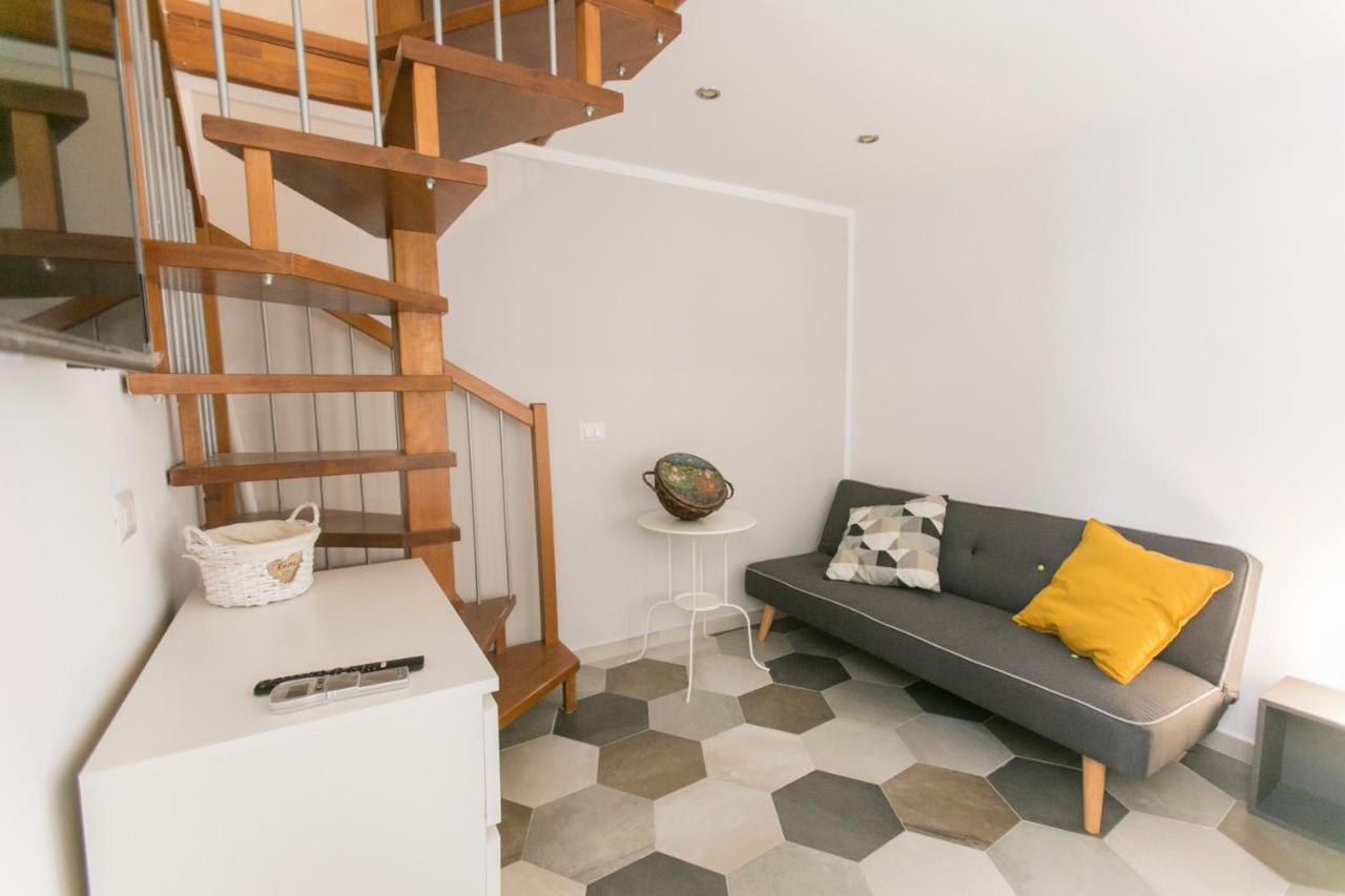 Anticaglia/24 Bed and Breakfast Napels Buitenkant foto